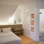 Am Hotel 4*