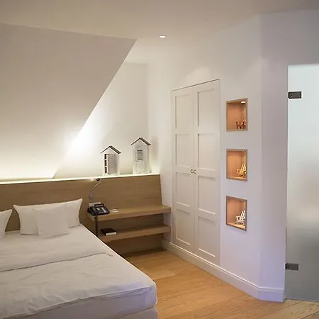 Am Hotel 4*